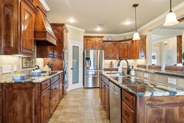 165 Highland Blvd, Hallsville, TX 75650