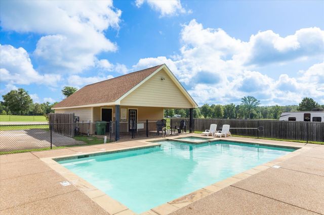 165 Highland Blvd, Hallsville, TX 75650