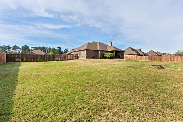 165 Highland Blvd, Hallsville, TX 75650