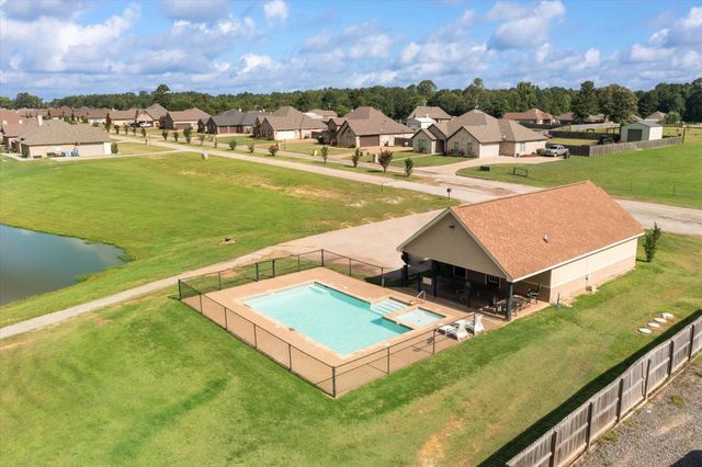 165 Highland Blvd, Hallsville, TX 75650