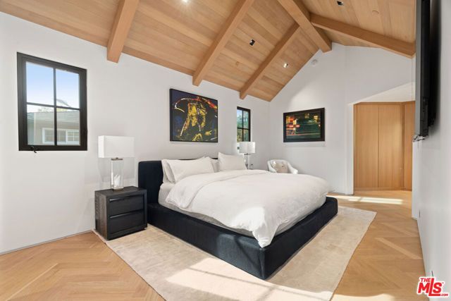 719 San Lorenzo Street, Santa Monica, CA 90402