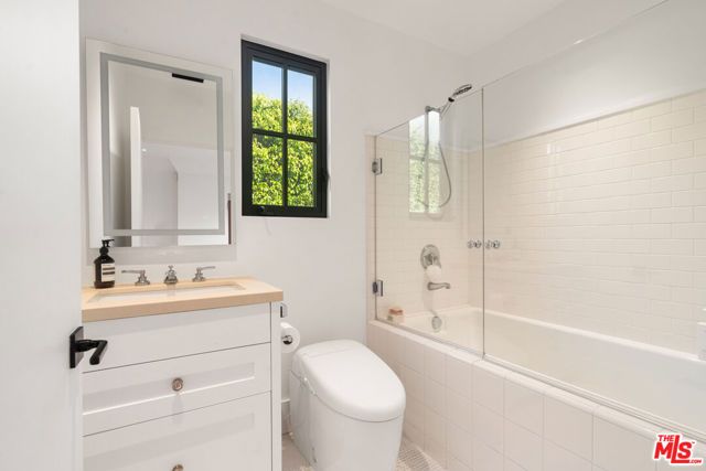 719 San Lorenzo Street, Santa Monica, CA 90402