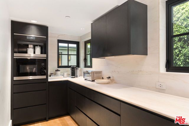 719 San Lorenzo Street, Santa Monica, CA 90402