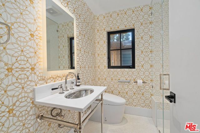 719 San Lorenzo Street, Santa Monica, CA 90402