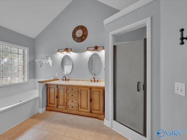 100 Bridle Bend Court, Huntsville, AL 35811