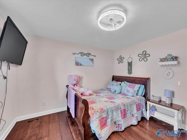 100 Bridle Bend Court, Huntsville, AL 35811