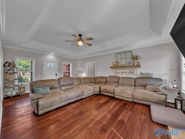 100 Bridle Bend Court, Huntsville, AL 35811