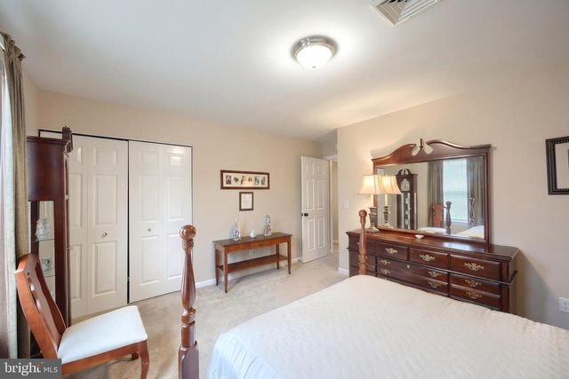 657 KYLE RD, York, PA 17404