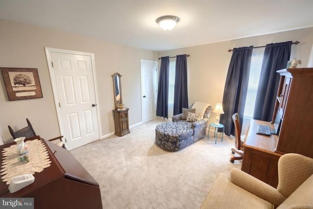 657 KYLE RD, York, PA 17404