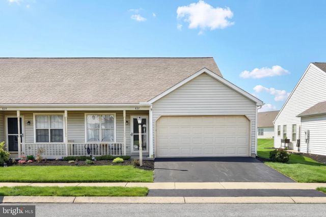 657 KYLE RD, York, PA 17404