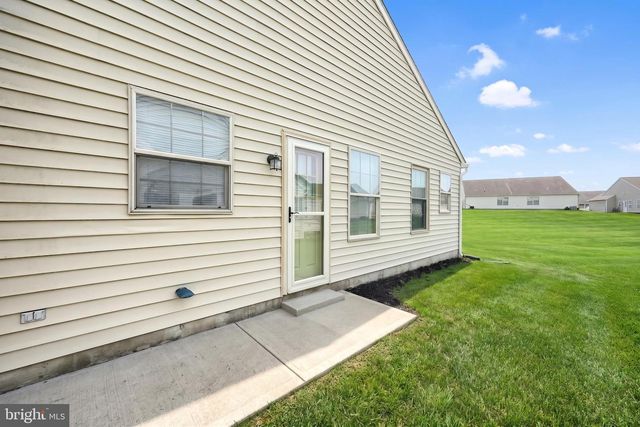 657 KYLE RD, York, PA 17404