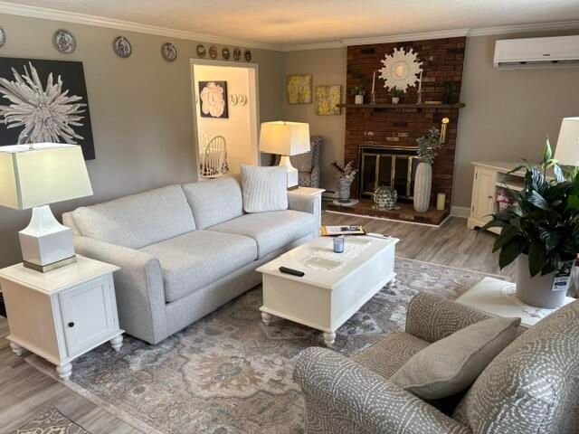 567 Main Street, Mashpee, MA 02649