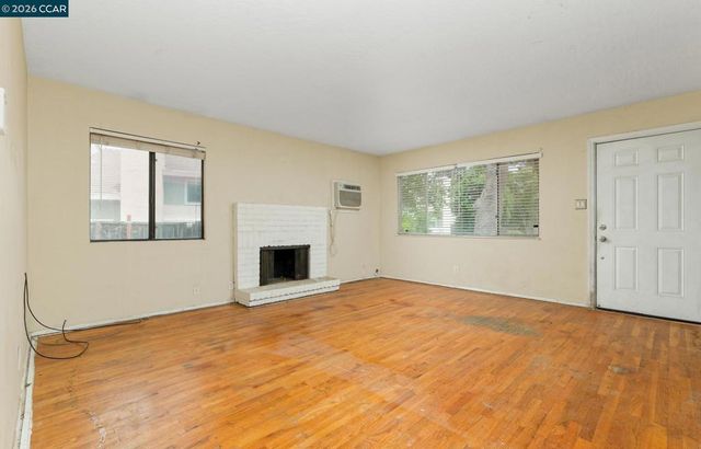 5074 Black Oak Rd, Concord, CA 94521