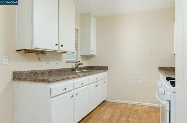 5074 Black Oak Rd, Concord, CA 94521