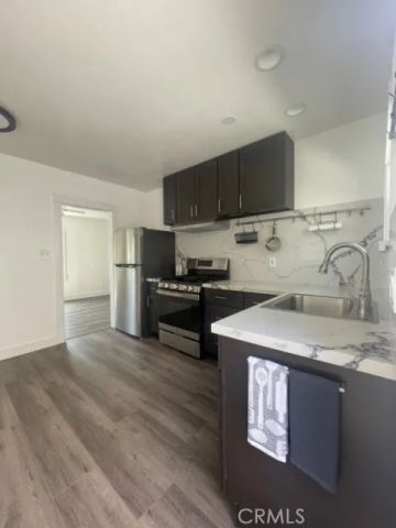 2127 Glendale Boulevard, Silver Lake, CA 90039