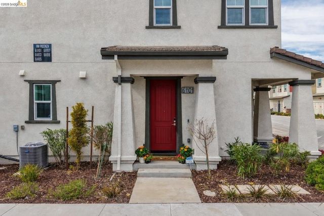 61101 Via Vicenza, San Ramon, CA 94583