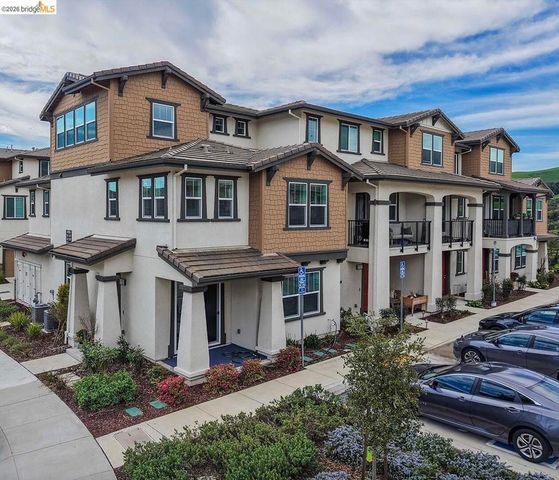 61101 Via Vicenza, San Ramon, CA 94583