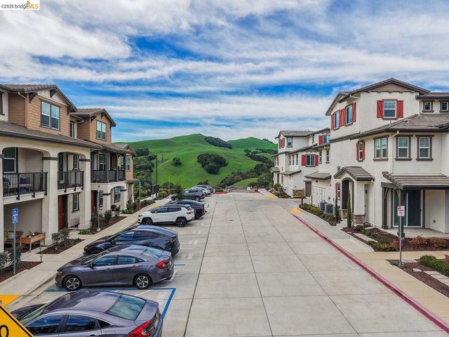 61101 Via Vicenza, San Ramon, CA 94583