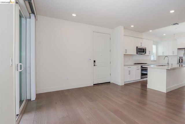 61101 Via Vicenza, San Ramon, CA 94583