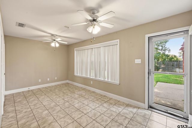 3105 Rouncival Dr., Longview, TX 75605