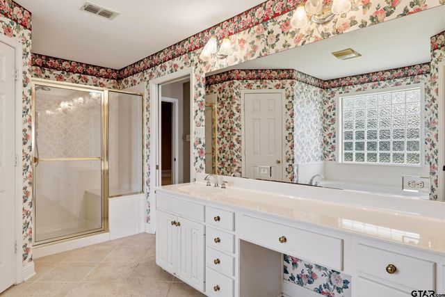 3105 Rouncival Dr., Longview, TX 75605