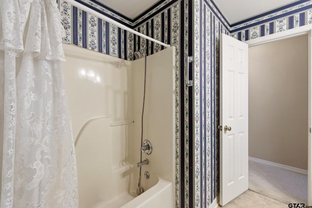 3105 Rouncival Dr., Longview, TX 75605