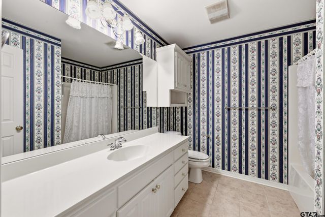 3105 Rouncival Dr., Longview, TX 75605