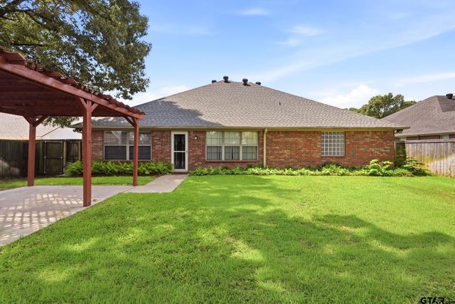3105 Rouncival Dr., Longview, TX 75605