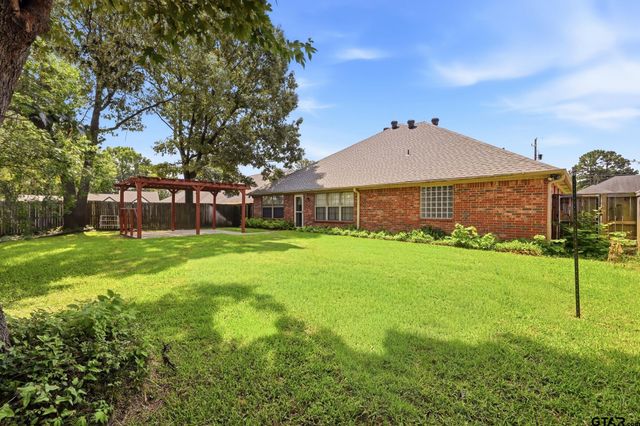3105 Rouncival Dr., Longview, TX 75605