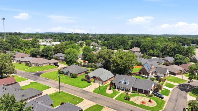 3105 Rouncival Dr., Longview, TX 75605