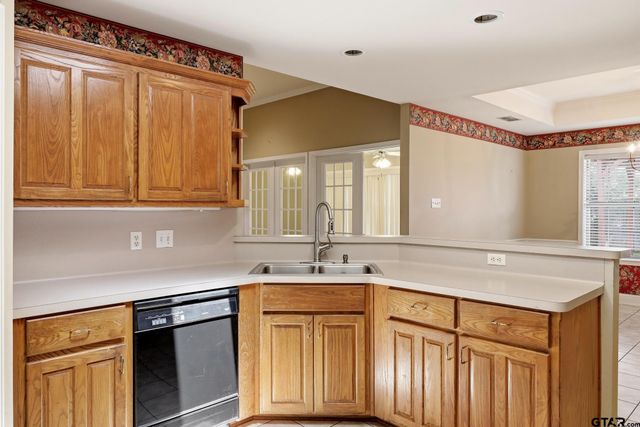 3105 Rouncival Dr., Longview, TX 75605