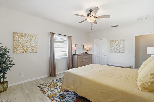 8380 Aqua Cove LN, North Fort Myers, FL 33903