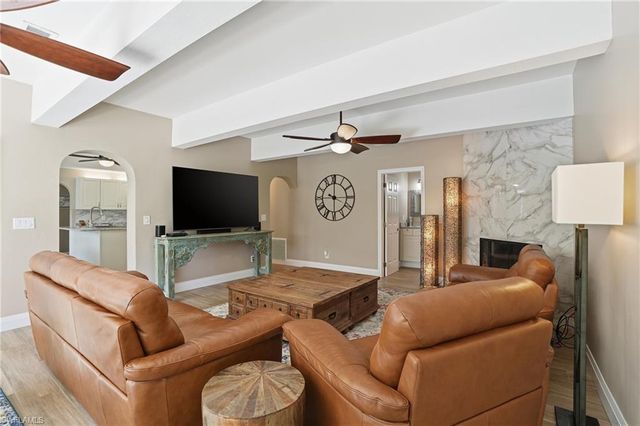 8380 Aqua Cove LN, North Fort Myers, FL 33903