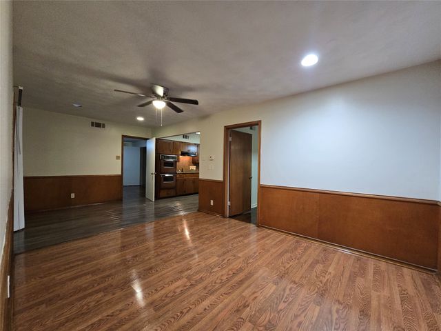 648 Penguin Drive, Dallas, TX 75241