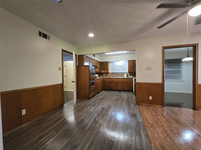 648 Penguin Drive, Dallas, TX 75241