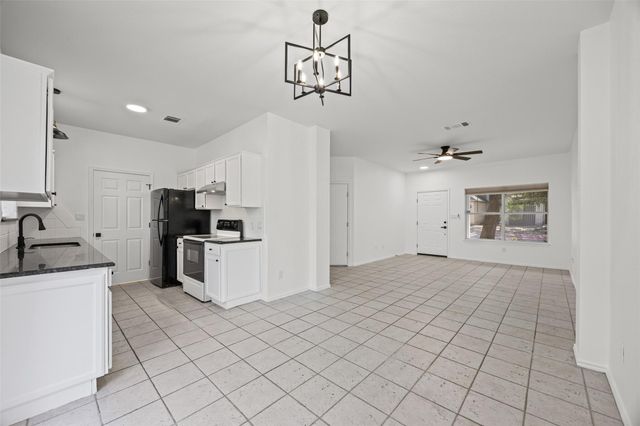 4501 Whispering Valley DR 29, Austin, TX 78727