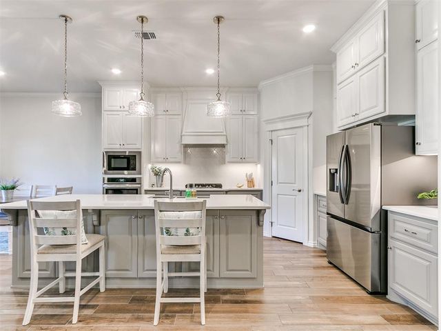 12413 SW 30th Street, Yukon, OK 73099