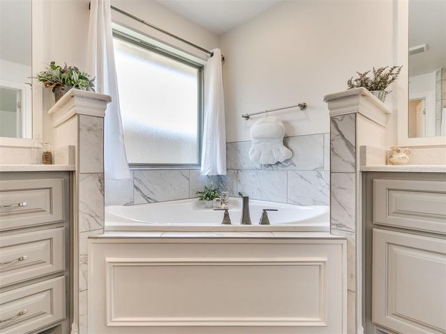 12413 SW 30th Street, Yukon, OK 73099