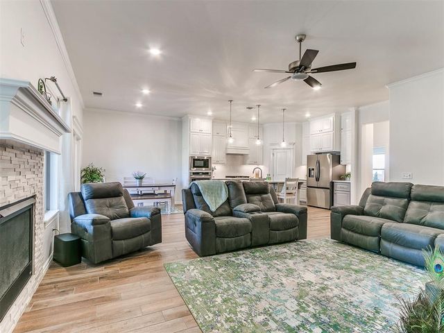 12413 SW 30th Street, Yukon, OK 73099