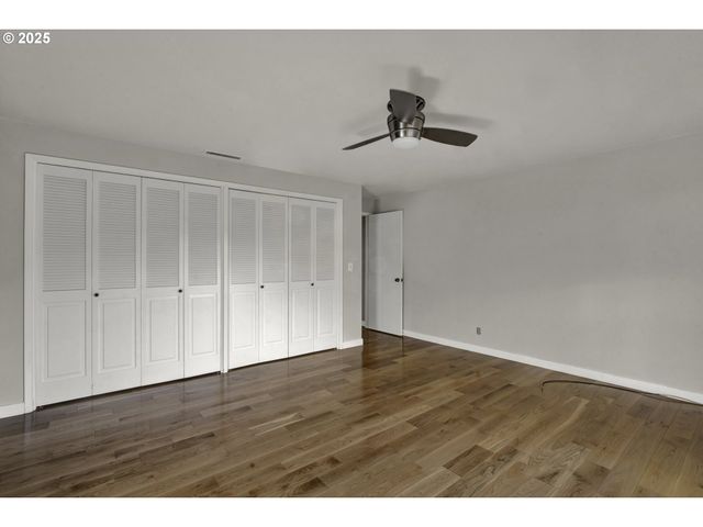 2140 TABOR St, Eugene, OR 97401