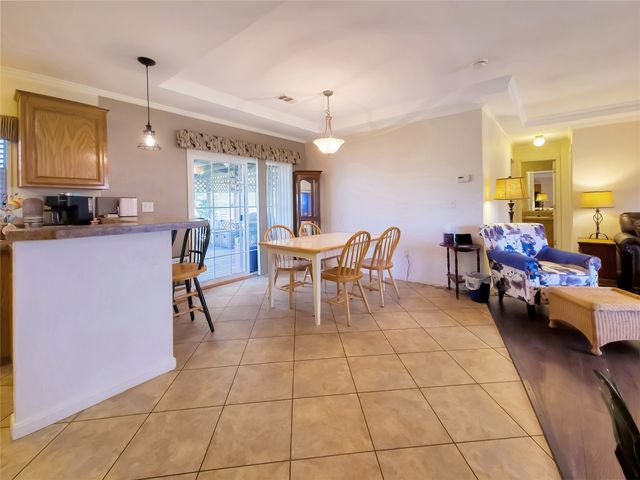 210 N Avenue B, Knox City, TX 79529