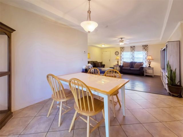 210 N Avenue B, Knox City, TX 79529