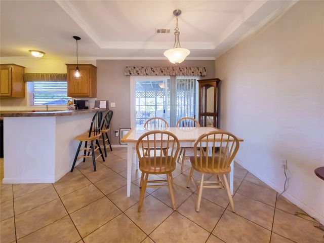 210 N Avenue B, Knox City, TX 79529