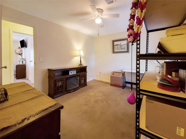 210 N Avenue B, Knox City, TX 79529