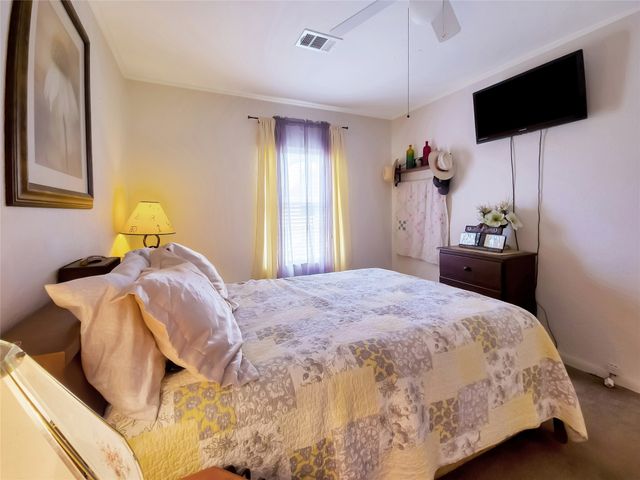 210 N Avenue B, Knox City, TX 79529