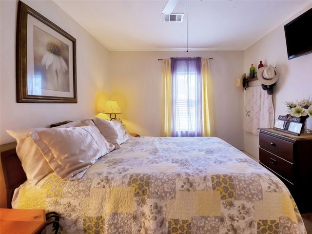 210 N Avenue B, Knox City, TX 79529