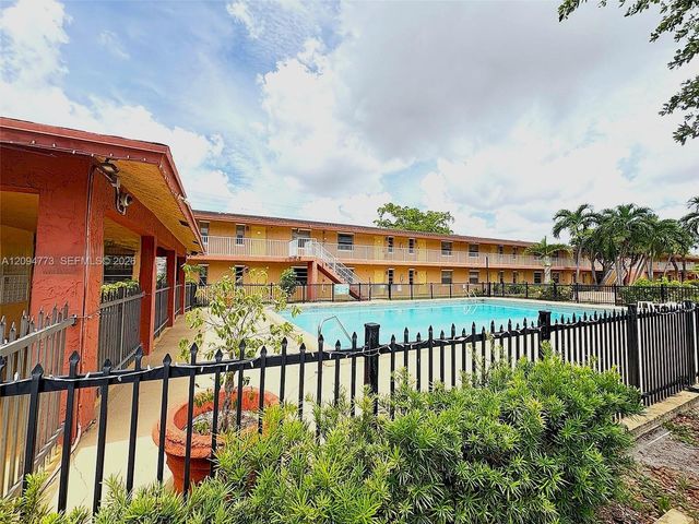 101 NE 41st Street C48, Oakland Park, FL 33334