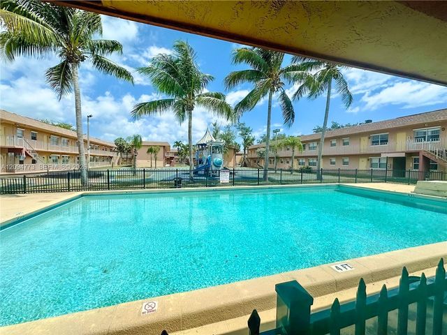101 NE 41st Street C48, Oakland Park, FL 33334