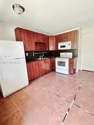 101 NE 41st Street C48, Oakland Park, FL 33334