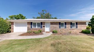 204 Pineridge Road, Dothan, AL 36301